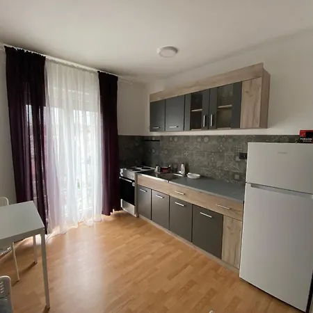 Apartment Ub Centre